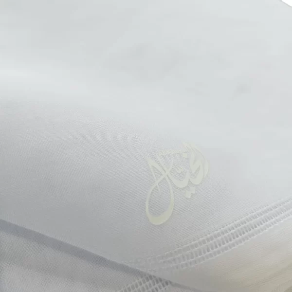 غترة الخيال بيضاء